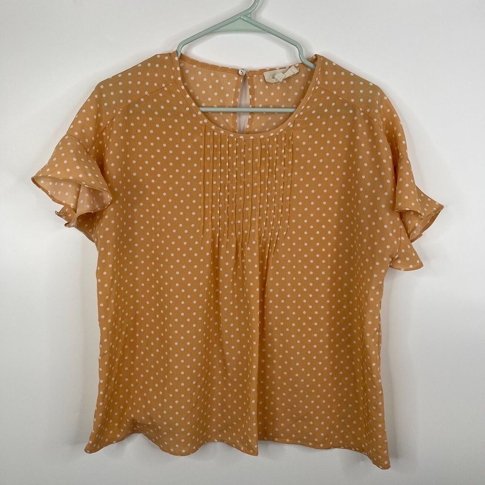 Mello Day Womens Blouse Size M Peach Polka Dot Short Sleeve Ruffle‎ Round Neck
